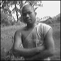 [laos_vang_vieng_monk_on_holiday.gif]